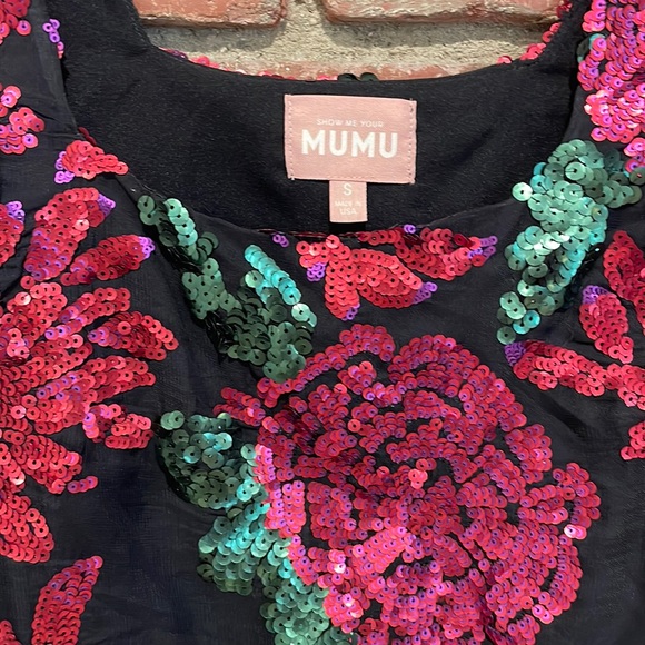 Show Me Your mumu black sequins floral design  shine  New - Picture 2 of 5